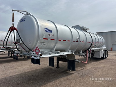 2014 MAC LTT 9300 gal T/A Tanker Trailer
