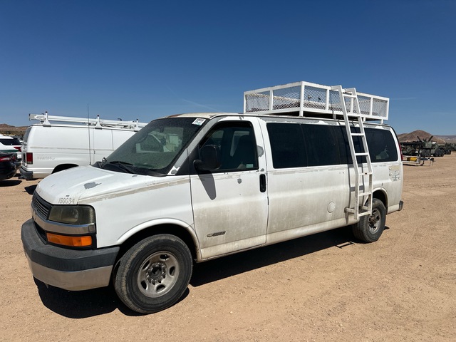 2005 Chevrolet Express 3500 Passenger Van