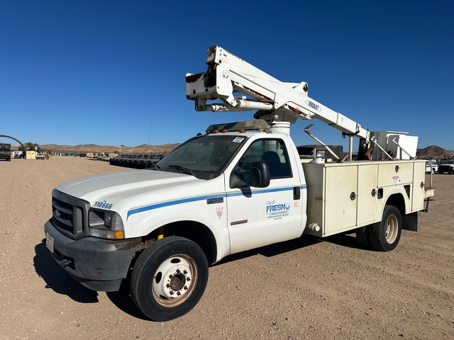 Versalift SST37E1H on 2004 Ford F-450 Super Duty Bucket Truck