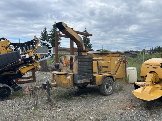 2004 Vermeer BC1800XL Tow-Behind Wood Chipper (Inoperable)