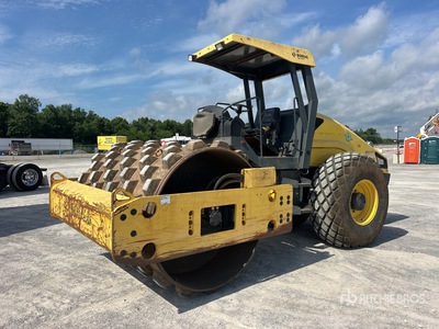2014 Bomag BW211D-50 Padfoot Drum Compactor