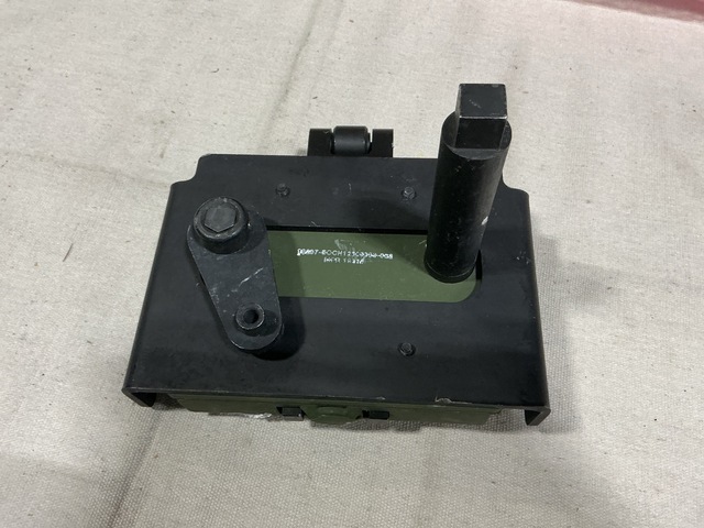 12509389-001 Slam Bolt Assembly