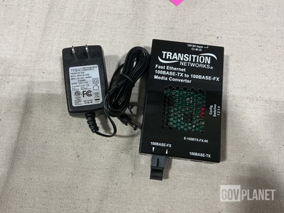 (5) Transition Networks E-100BTX-FX-05(102) Fast Ethernet Media Converters
