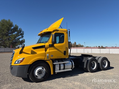 2020 Freightliner Cascadia 126 6x4 T/A Day Cab Truck Tractor