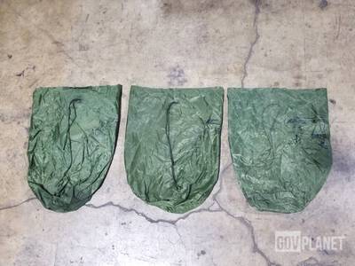 (355) Wet Weather Clothing Bags Taschen und Rucksäcke