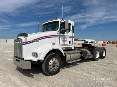2009 Kenworth T800 6x4 T/A Day Cab Truck Tractor