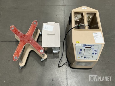 (1) Chattanooga Fluidotherapy Unit & (1) L&R Q310 Ultrasonic Cleaner