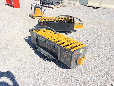 STARVOX SV-CM57 57 in Mini Skid Steer Concrete Mixer