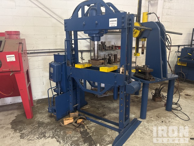 photos & videos