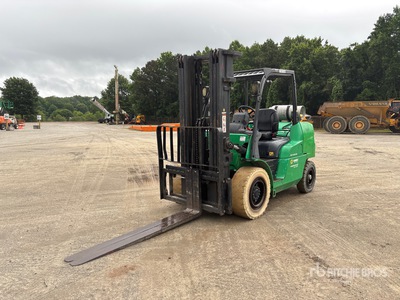 2015 Mitsubishi FG50NGLE 9650 lb Pneumatic Tire Forklift