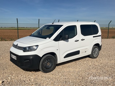 2022 Citroen Berlingo 5 فان نقل ركاب