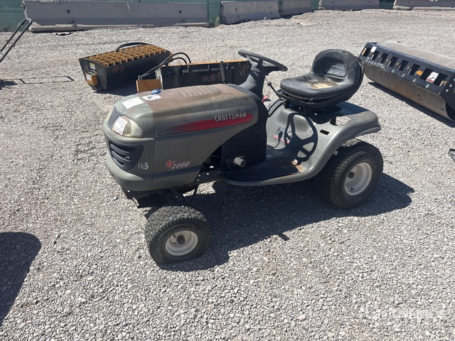 Craftsman LT2000 Ride-On Lawn Mower