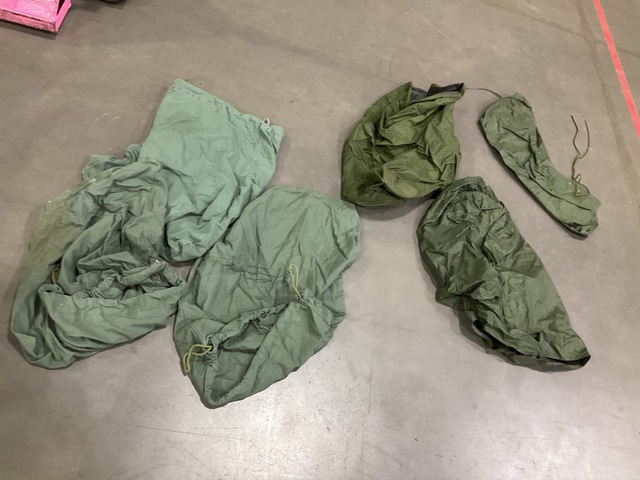 (70) Barracks Bags & (69) Clothing Bags