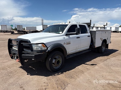 2014 Ram 5500 4x4 Crew Cab Flatbed Truck