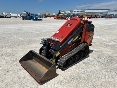2021 Ditch Witch SK800 Two-Speed Compacte Schranklader
