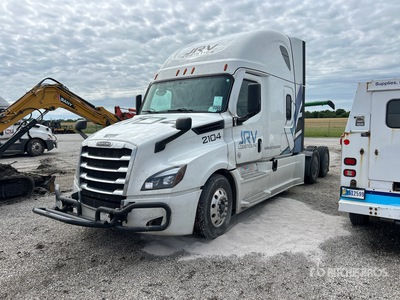 2021 Freightliner Cascadia 126 6x4 T/A Sleeper Truck Tractor (Inoperable)