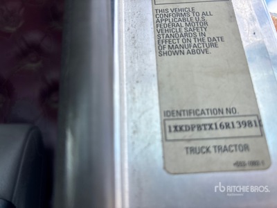 2006 Kenworth T800 6x4 T/A Day Cab Truck Tractor