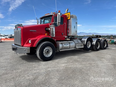 2006 Kenworth T800 6x4 Heavy Haul T/A Day Cab Truck Tractor