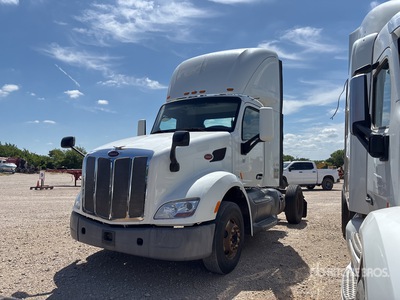 2017 Peterbilt 579 4x2 S/A Day Cab Truck Tractor (Inoperable)