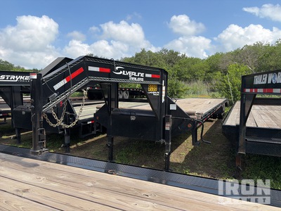 2025 East Texas 40 ft T/A Gooseneck Equipment Trailer