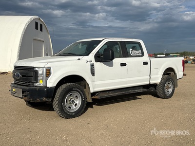 2017 Ford F-350 XL 4x4 Crew Cab Pickup