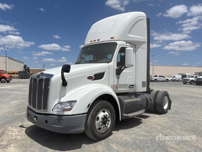 2017 Peterbilt 579 4x2 S/A Day Cab Truck Tractor