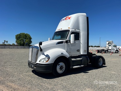 2016 Kenworth T680 4x2 Day Cab Prime Mover
