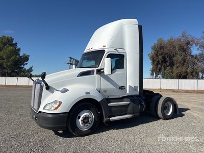 2016 Kenworth T680 4x2 Day Cab Truck Tractor
