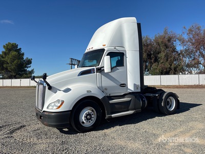 2017 Kenworth T680 4x2 Day Cab Truck Tractor