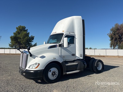 2017 Kenworth T680 4x2 Day Cab Truck Tractor