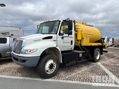 2013 International 4300 4x2 Vacuum Excavator Truck