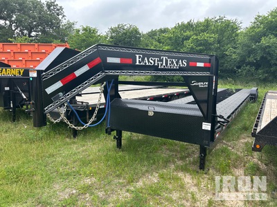 2026 East Texas 40 ft T/A Gooseneck Equipment Trailer