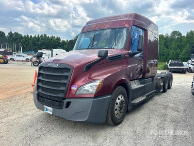 2020 Freightliner Cascadia 126 6x4 T/A Sleeper Truck Tractor