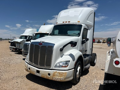 2018 Peterbilt 579 4x2 S/A Day Cab Truck Tractor (Inoperable)