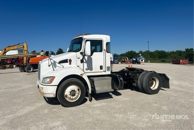 2016 Kenworth T370 4x2 S/A Day Cab Truck Tractor