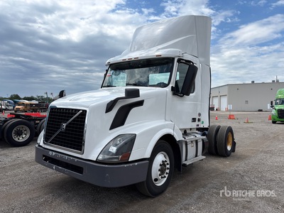 2017 Volvo VNL 4x2 S/A Dagcabine Trekker