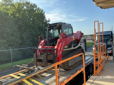 2022 Takeuchi TL12V2 Compact Track Loader