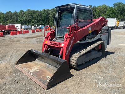 2022 Takeuchi TL12V2 Compact Track Loader