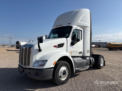 2018 Peterbilt 579 4x2 S/A Day Cab Truck Tractor (Inoperable)
