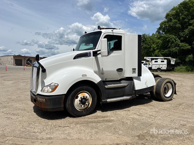 2017 Kenworth T680 4x2 トラックトラクター（S/A）