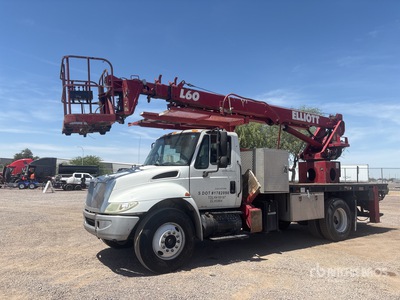 2004 Elliott L60R MHA 57 ft on 2004 International 4300 4x2 Bucket Truck