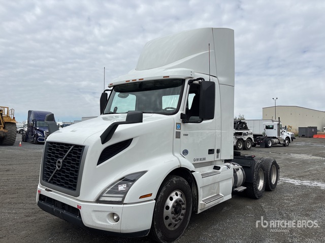 2020 Volvo VNR300 6x4 T/A Day Cab Truck Tractor