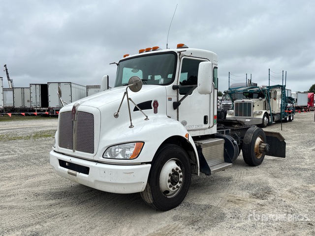 2016 Kenworth T370 4x2 S/A Day Cab Truck Tractor