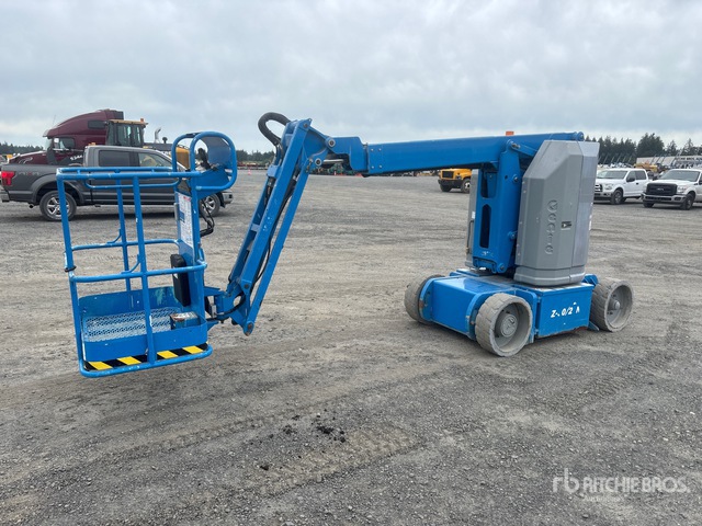 2015 Genie Z-30/20N 2WD Electric Articulating Boom Lift