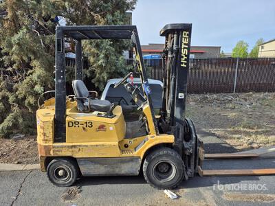 1994 Hyster H35XM Pneumatic Tire Forklift (Inoperable)