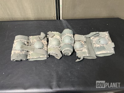 (251) Pairs of Elbow Pads