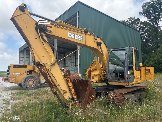 John Deere 135C Tracked Excavator (Inoperable)