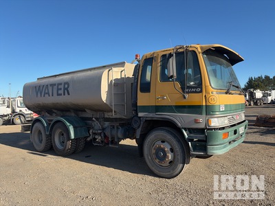1997 Hino FM 10000 L 6x4 Camion à eau