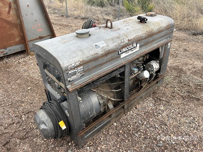 Lincoln Electric SA300-TM27 350 A Engine Driven Welder