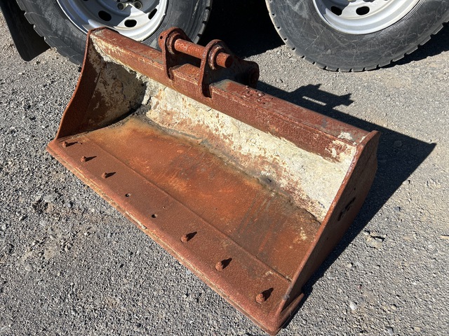 ECH 1200 mm Q/C Cleanup Excavator Bucket